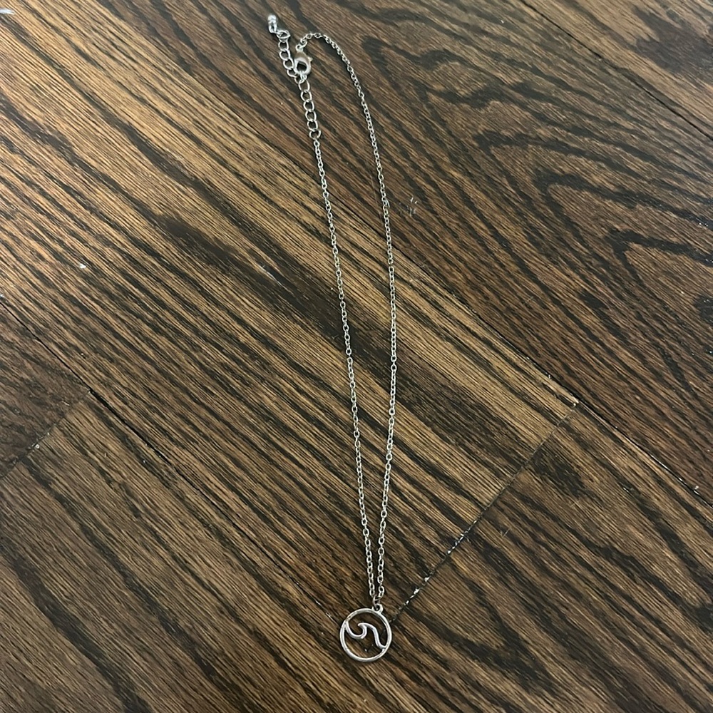 wave necklace